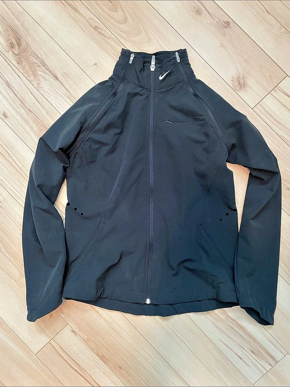 Nike Women’s Performance 2 in 1 Jacket/Vest Black Small